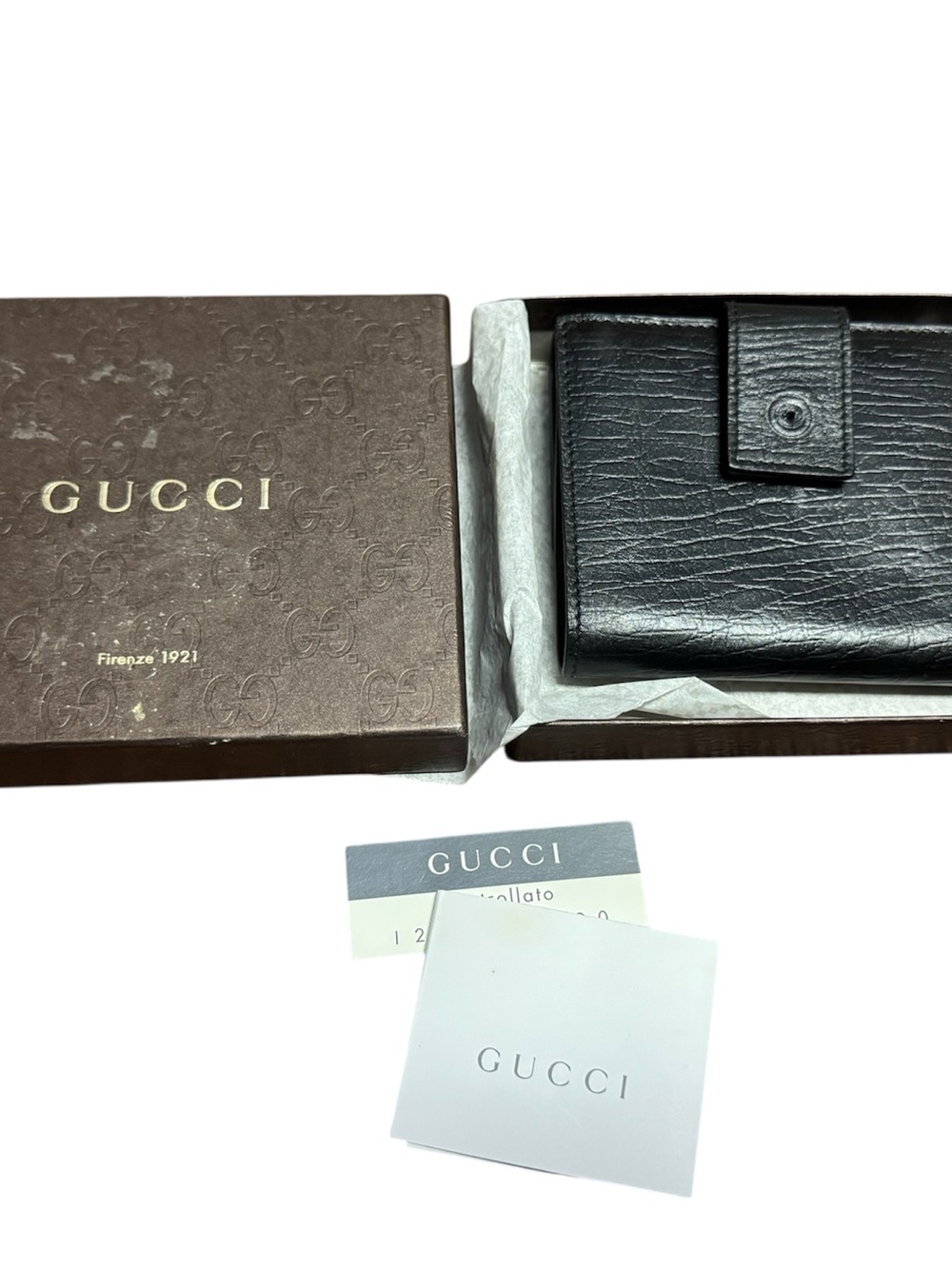 Gucci Practical Black Leather Wallet ( Read )
